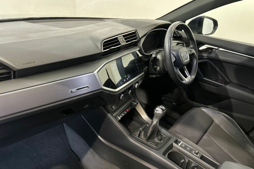 Audi Q3 S Line 35 Tfsi 150 Ps 6-Speed ST22XJX Blue #2
