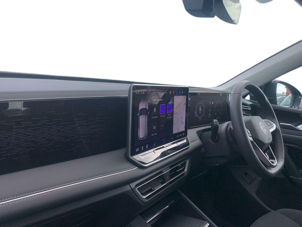 Volkswagen Tiguan 1.5 Etsi 150 Elegance Dsg SY25NMA Black #2