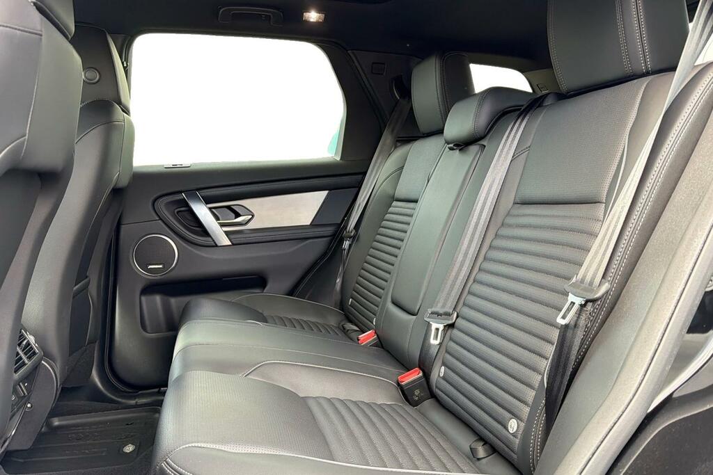 Land Rover Discovery Sport P270e Dynamic Se JJ13MAE Black #4