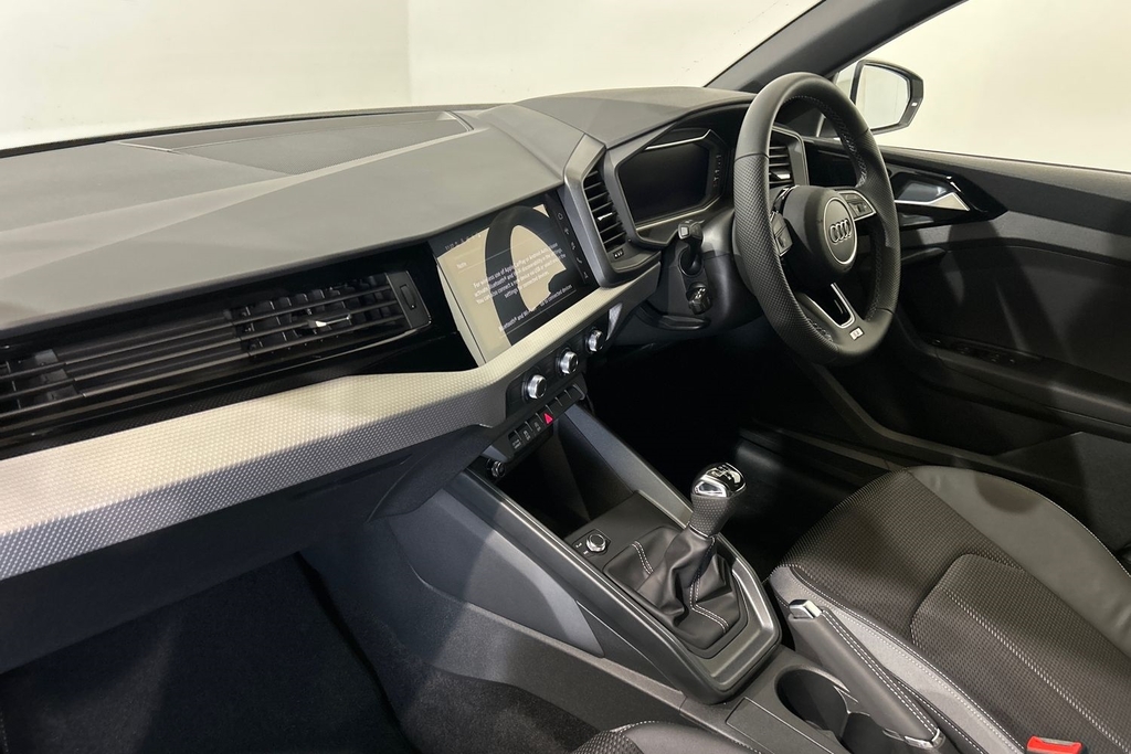 Audi A1 S Line 30 Tfsi 116 Ps 6-Speed SV75XON White #2
