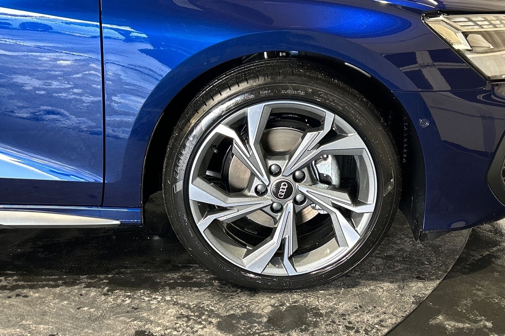 Audi A3 S Line Tfsi 116 Ps S Tronic SW75KFL Blue #5