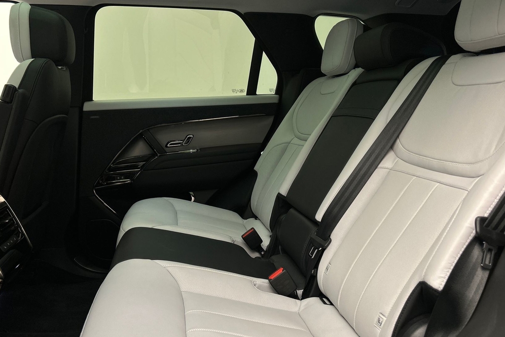 Land Rover Range Rover Sport D300 Dynamic Se SR73KHT Black #4