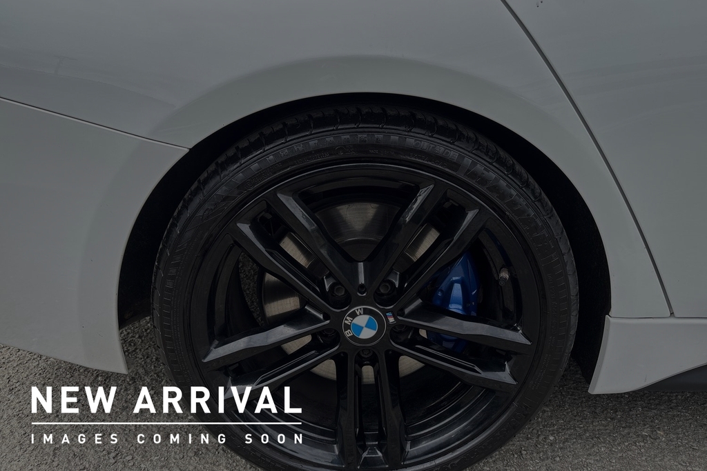 BMW 3 Series 320I M Sport Shadow Edition Step YD18AUA White #5
