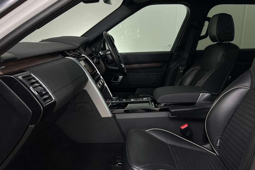 Land Rover Discovery Sdv6 Hse OV69RZY White #3