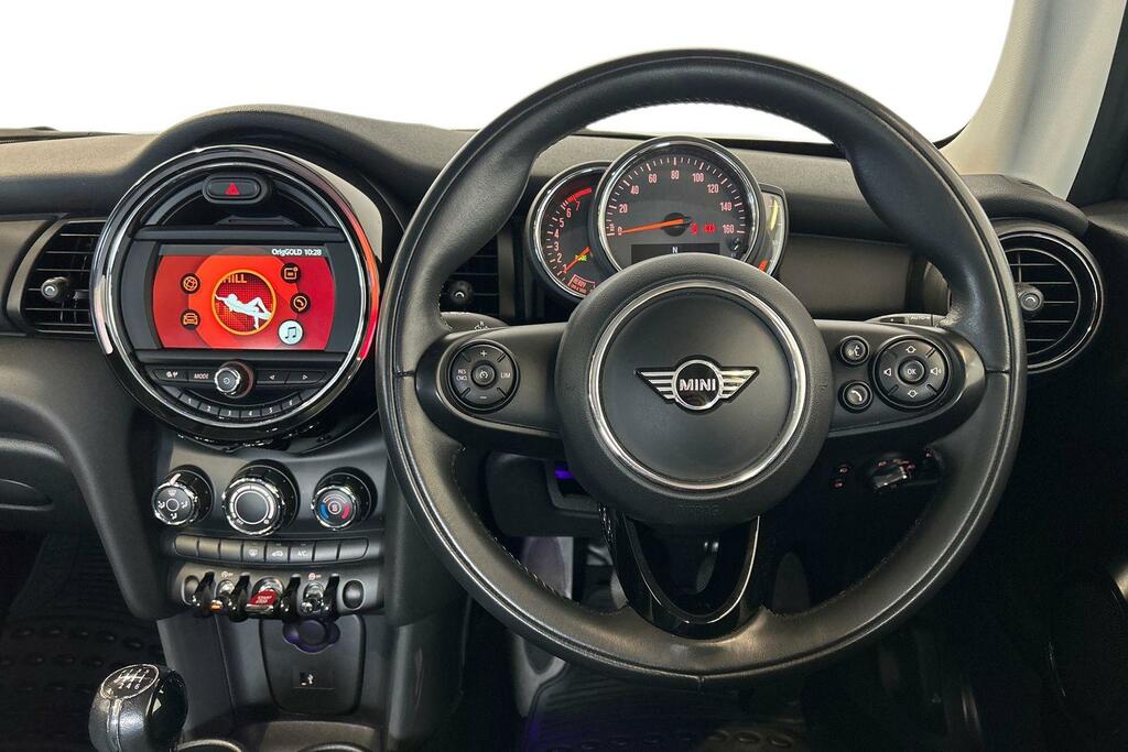 Mini Hatch 3-Door One Classic SV20YPY Black #5