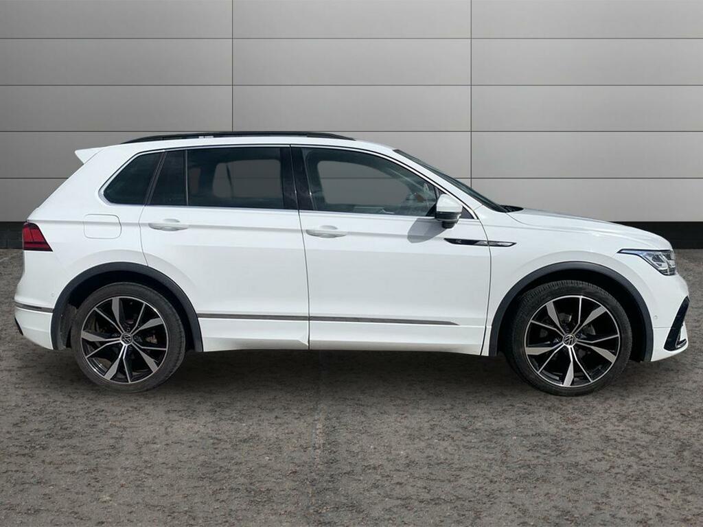 Volkswagen Tiguan 1.5 Tsi 150 R-line Dsg SY70YUW White #4