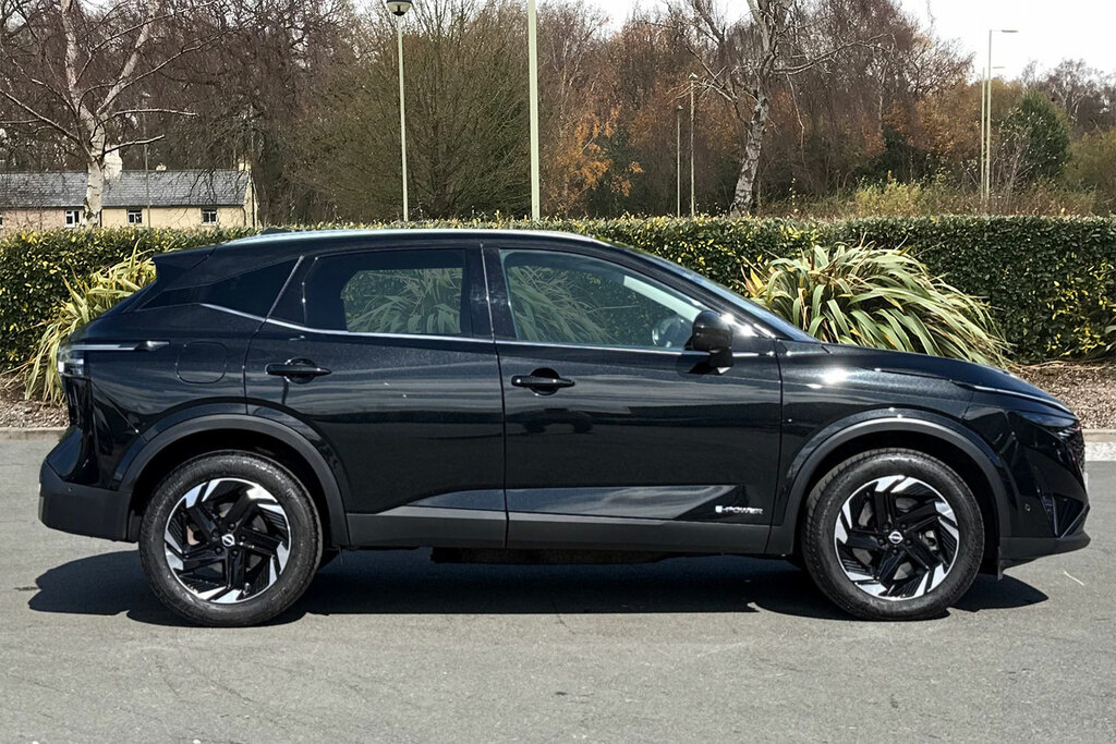 Nissan Qashqai E-power N-connecta SV25ZGH Black #5