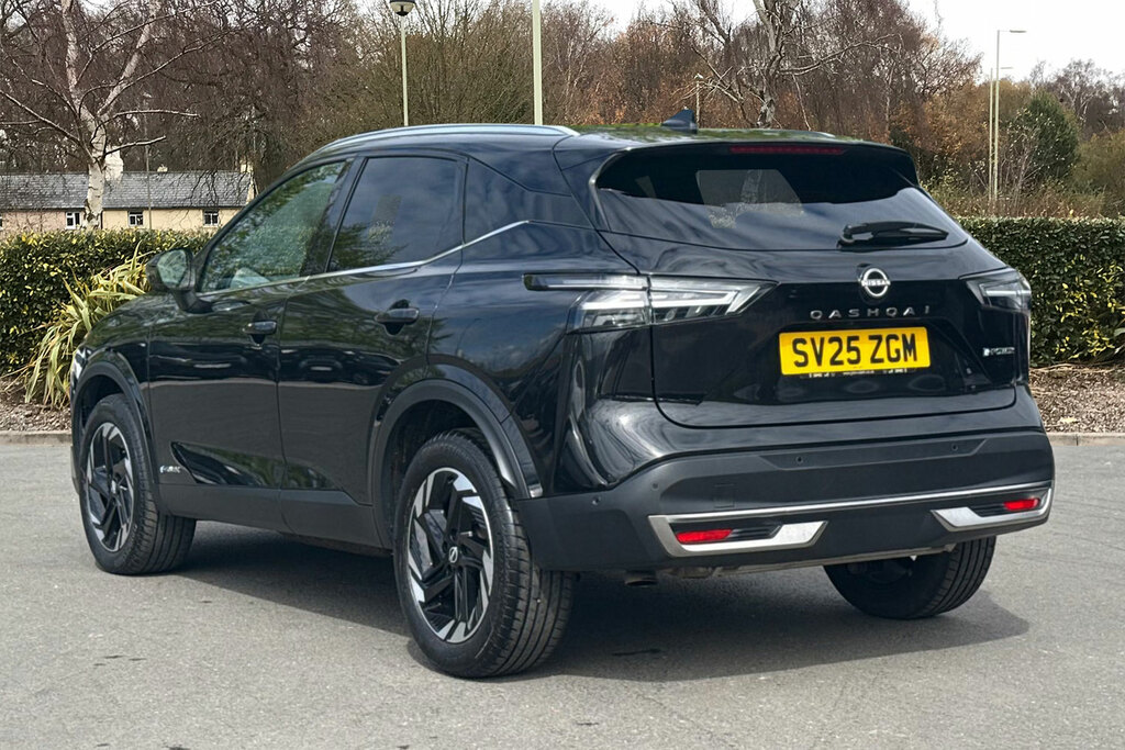 Nissan Qashqai E-power N-connecta SV25ZGM Black #2