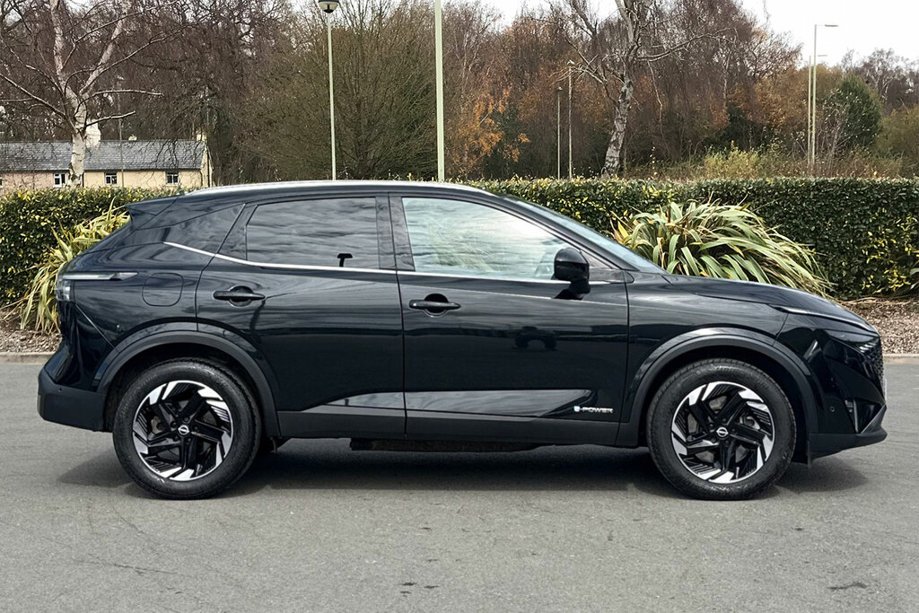 Nissan Qashqai E-power N-connecta SV25ZGM Black #5