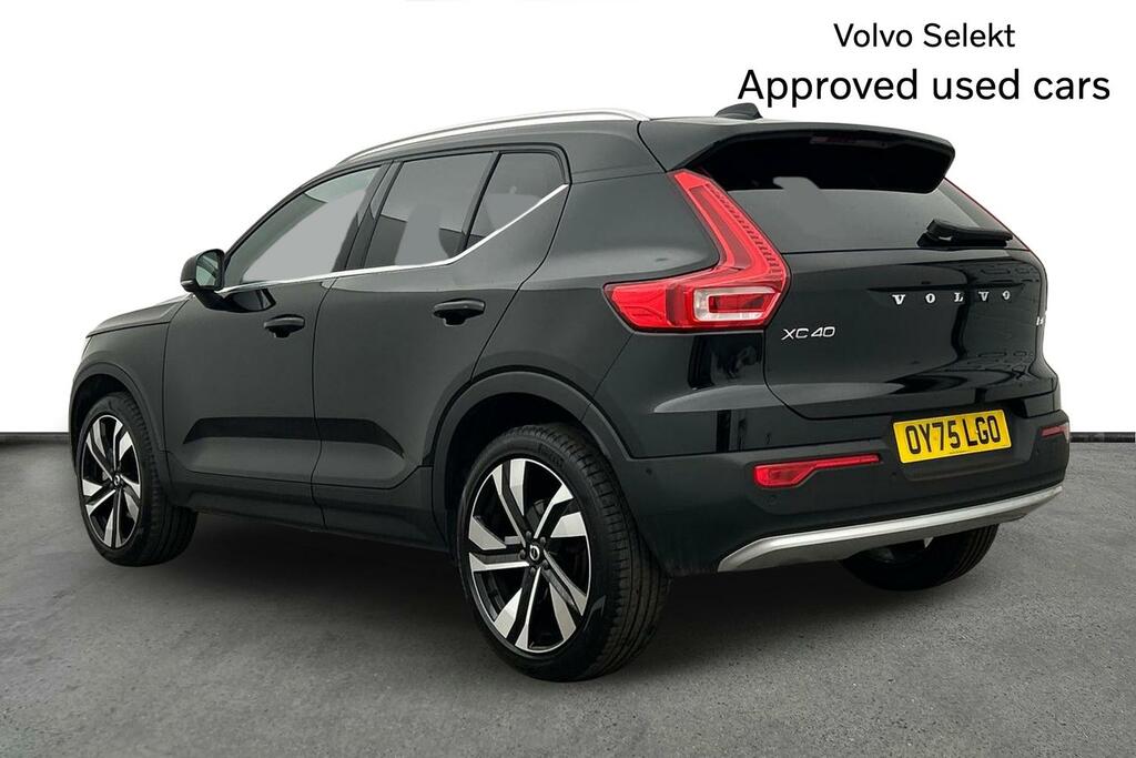 Volvo XC40 2.0 B4p Ultra Dark OY75LGO Black #3
