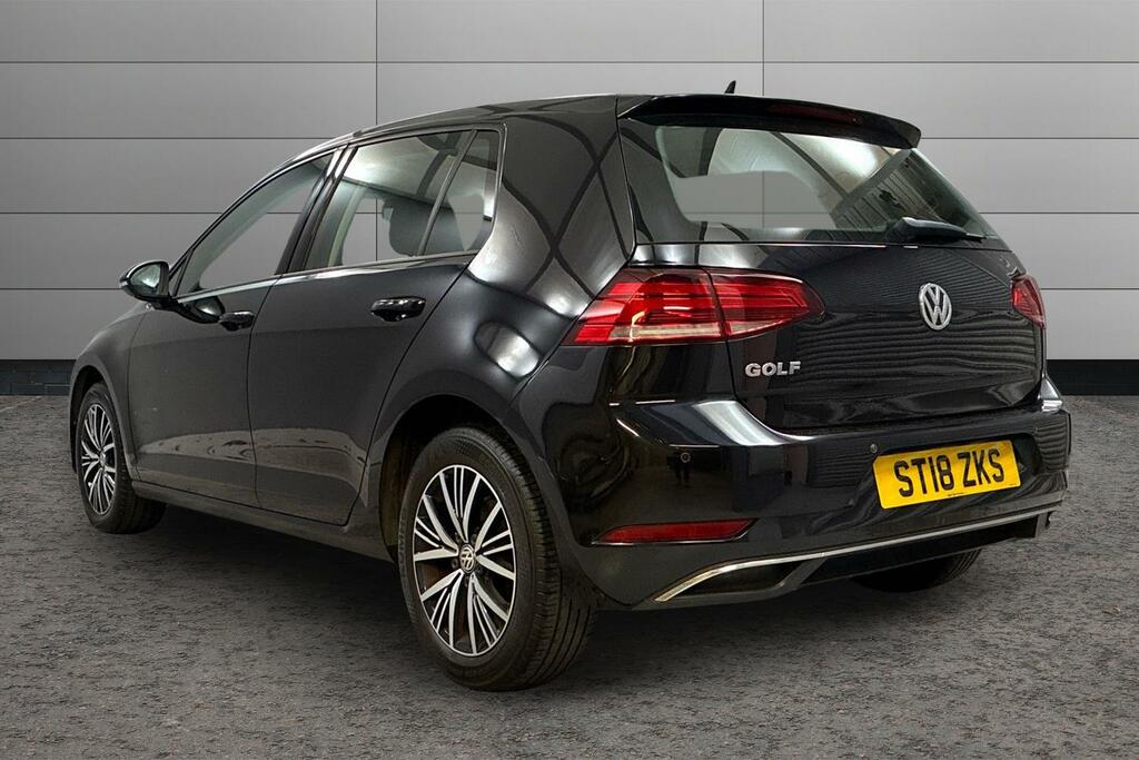 Volkswagen Golf 1.4 Tsi Se ST18ZKS Black #3