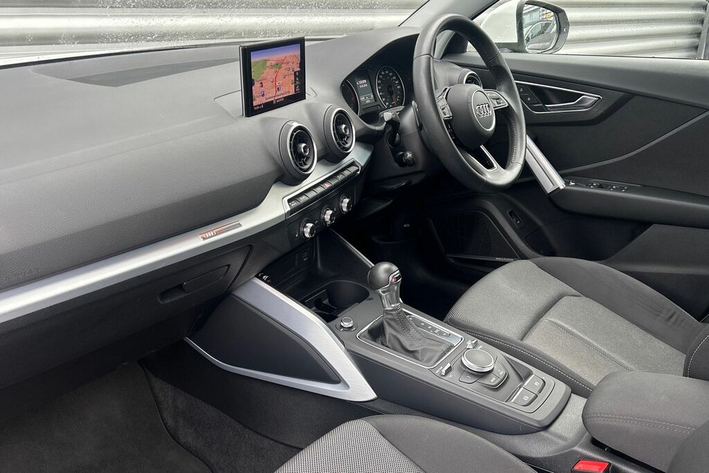 Audi Q2 Sport 35 Tfsi 150 Ps S Tronic SR70HTT White #2