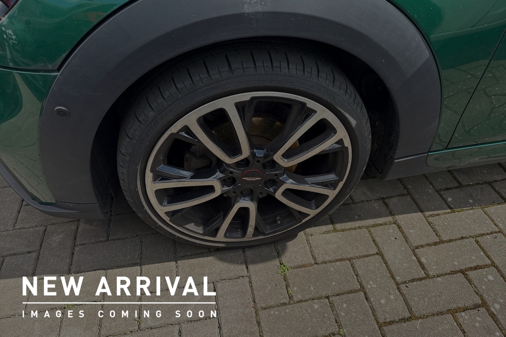 Mini Hatch 5-Door Cooper Sport SV22YXX Green #4