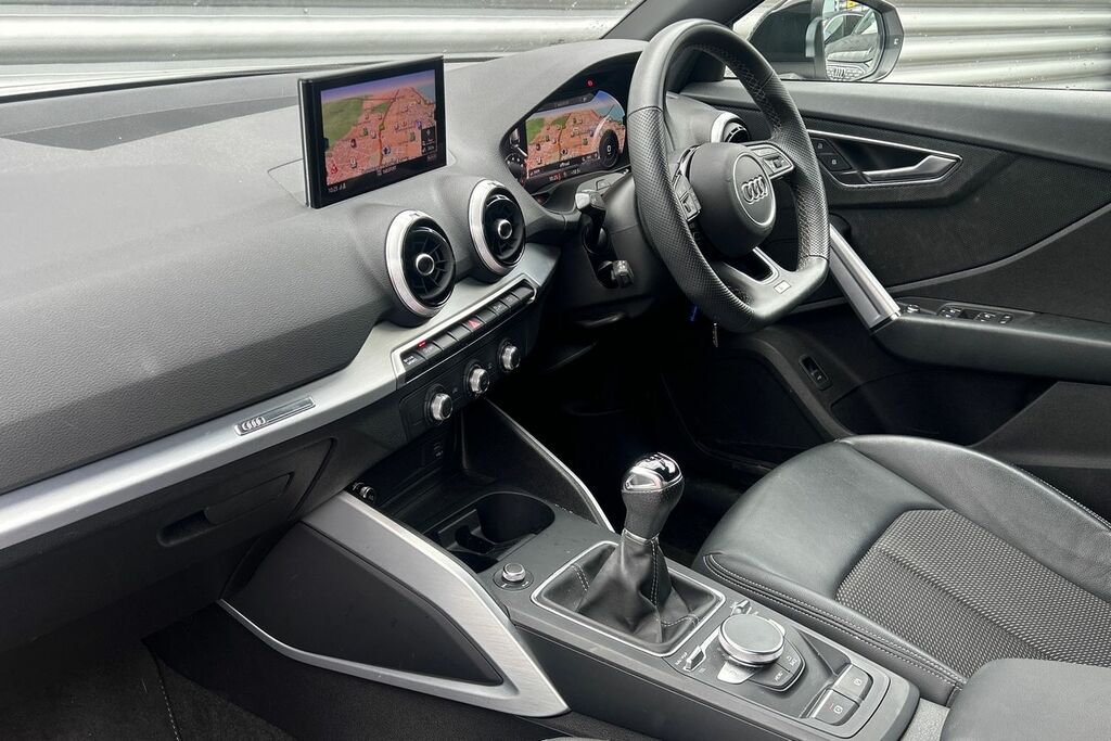 Audi Q2 Black Edition 30 Tfsi 110 Ps 6-Speed ST23VMR White #2