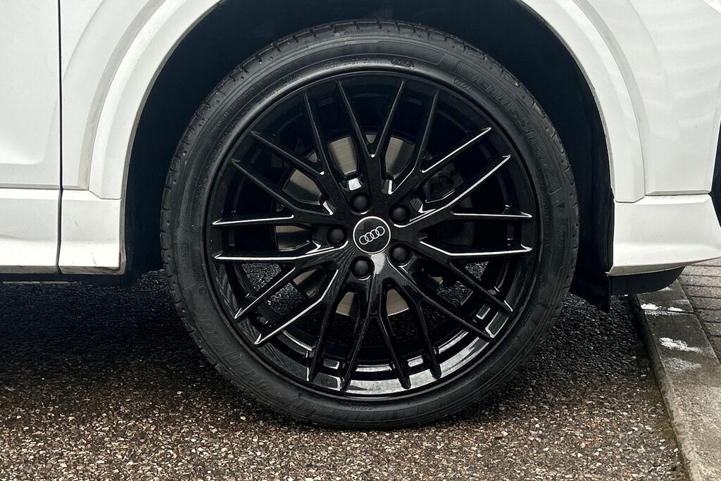 Audi Q2 Black Edition 30 Tfsi 110 Ps 6-Speed ST23VMR White #5