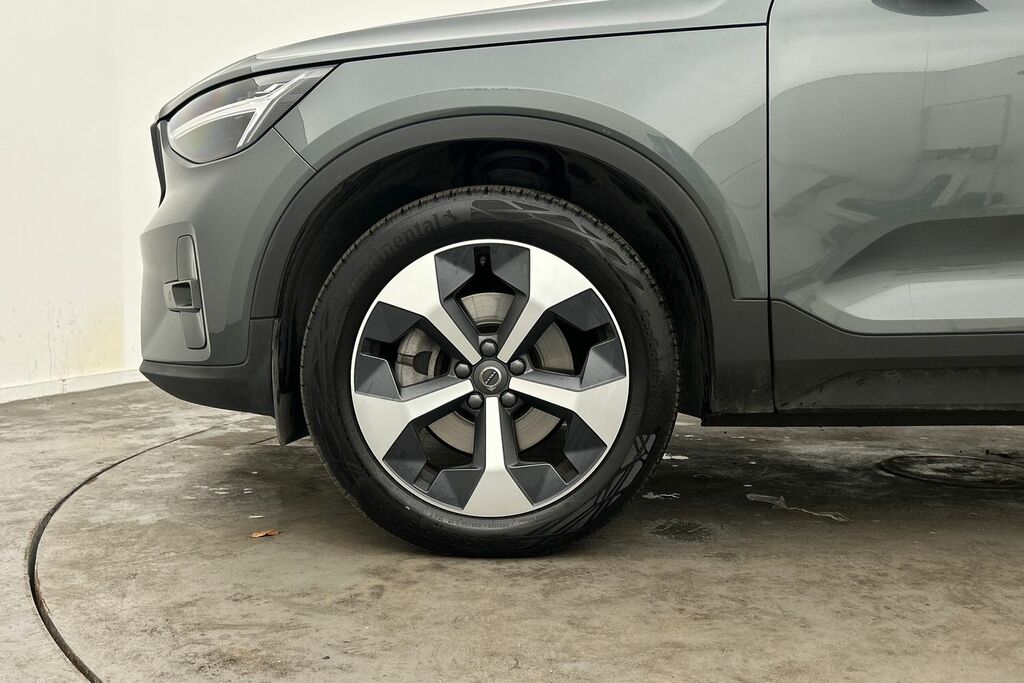 Volvo XC40 2.0 B4p Plus Dark RA25BBF  #5