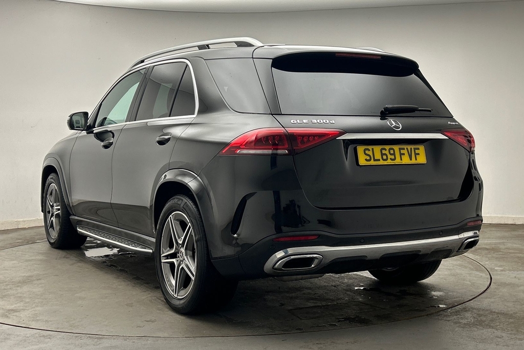 Mercedes-Benz GLE Class Gle 300D 4Matic Premium 9G-tronic Amg Line SL69FVF #2