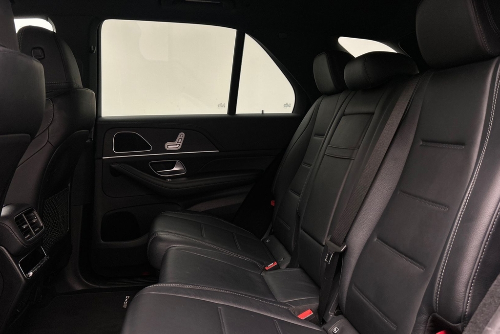Mercedes-Benz GLE Class Gle 300D 4Matic Premium 9G-tronic Amg Line SL69FVF #4