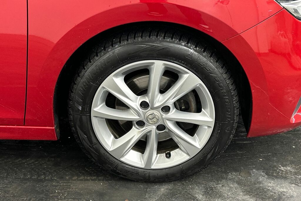 Vauxhall Corsa 1.5 Turbo D Elite Red #5