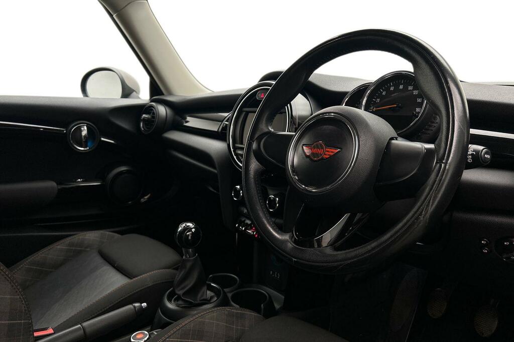 Mini Hatch 3-Door Cooper S Seven Edition OE17UNG Black #6