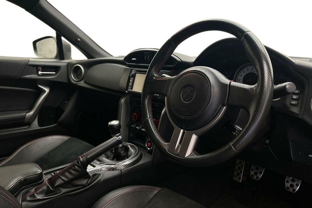 Toyota GT86 2.0 Boxer D-4s Coupe Euro 6 200 Red #6