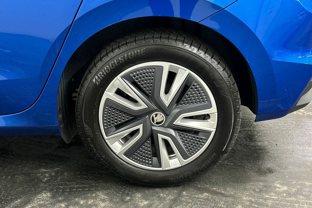 Skoda Fabia 1.0 Tsi 110 Se L SV73RJU Blue #5