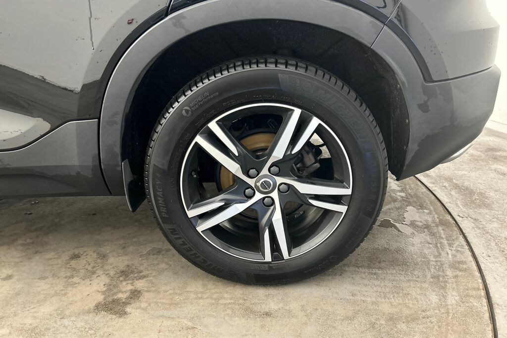 Volvo XC40 T3 R-design YW19EHE Black #5
