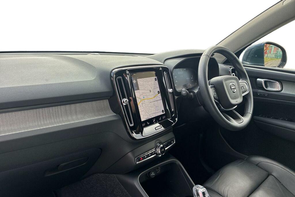 Volvo XC40 1.5 T5 Recharge Phev Inscription Pro SV21HVL Blue #2
