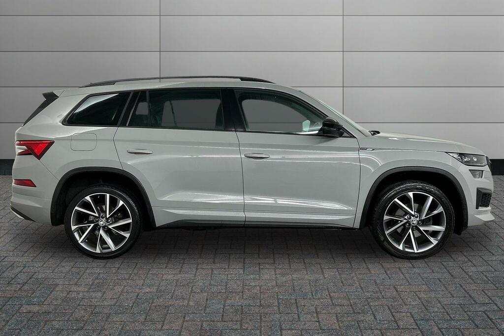 Skoda Kodiaq 1.5 Tsi Sport Line Dsg 7 Seat SW22GCV Grey #4