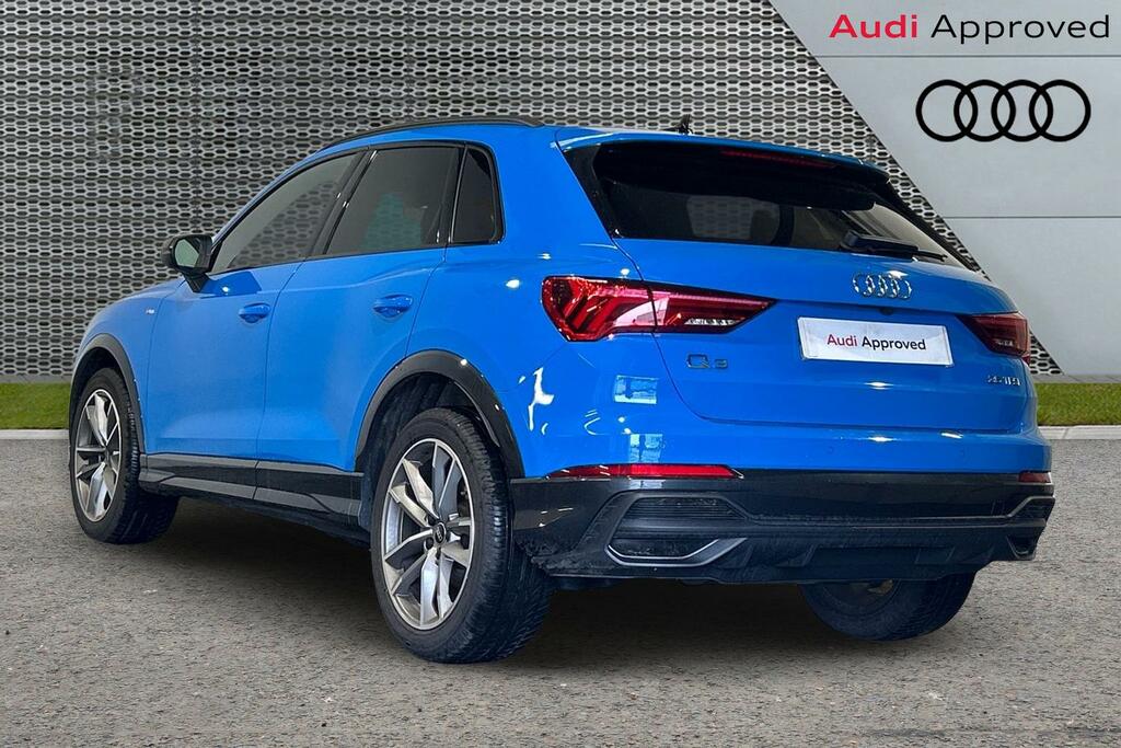 Audi Q3 Black Edition 35 Tfsi 150 Ps S Tronic SW72PNE Blue #3
