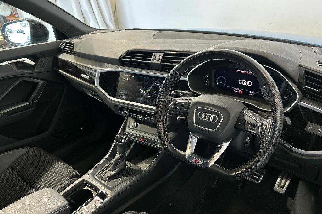 Audi Q3 Black Edition 35 Tfsi 150 Ps S Tronic SW72PNE Blue #6