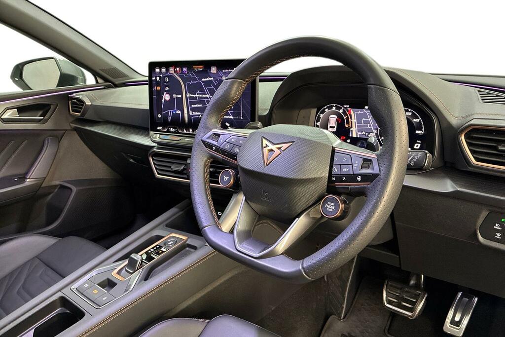Cupra Leon 1.5 Etsi 150 V3 Dsg White #6
