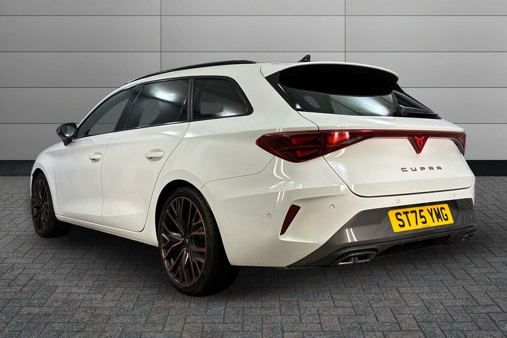 Cupra Leon 1.5 Etsi 150 V3 Dsg White #3