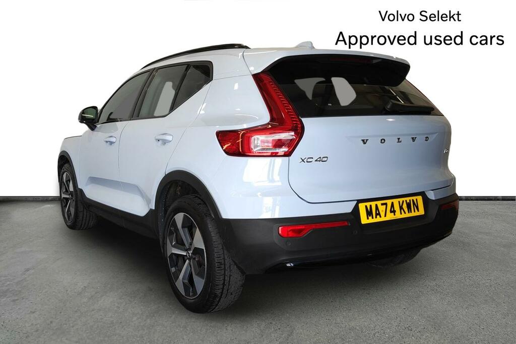 Volvo XC40 2.0 B3p Plus Dark MA74KWN Blue #3