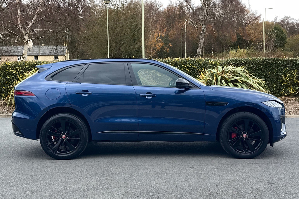 Jaguar F-Pace D200 R-dynamic Black SW22UCL Blue #5