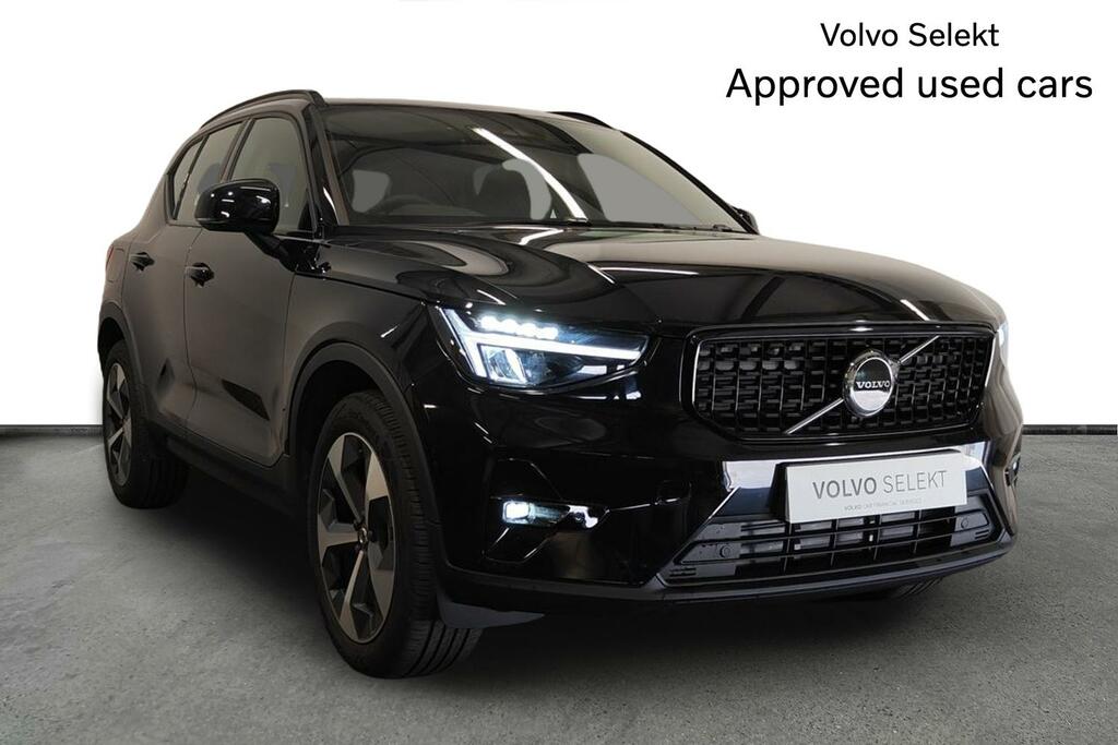 Volvo XC40 2.0 B3p Plus Dark Black