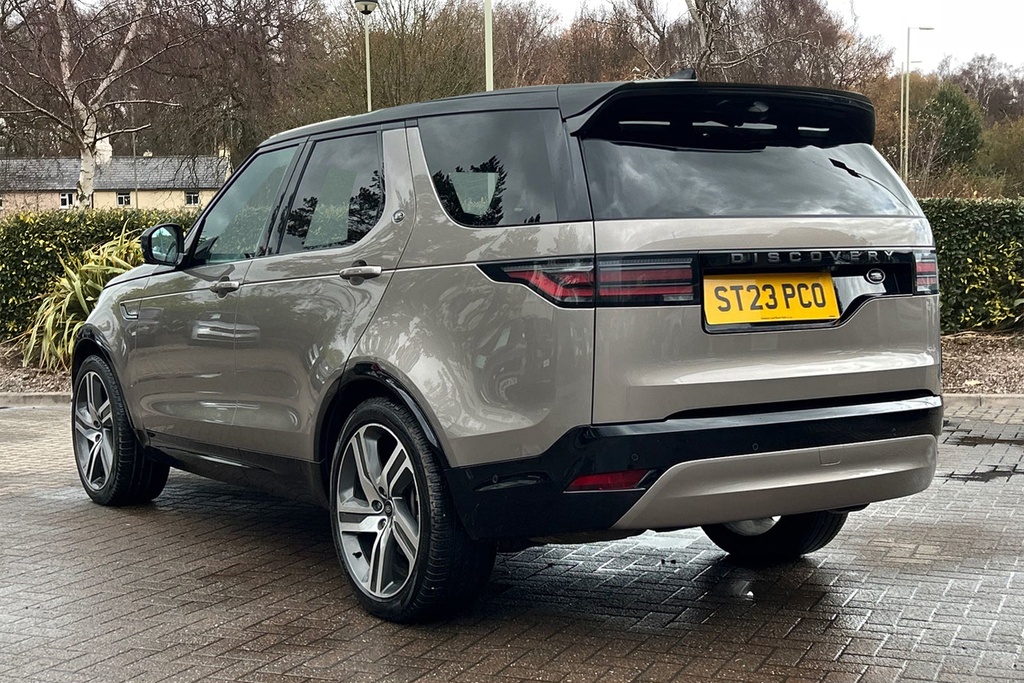 Land Rover Discovery D300 R-dynamic Hse ST23PCO Brown #2