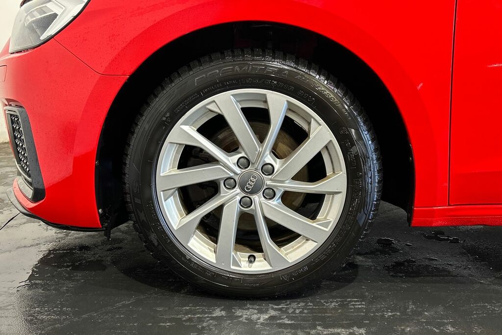 Audi A1 Sport 30 Tfsi 116 Ps 6-Speed SV19VMG Red #5