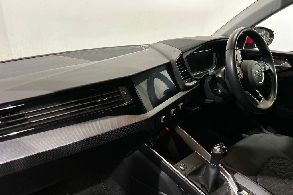Audi A1 Sport 30 Tfsi 116 Ps 6-Speed SV19VMG Red #2