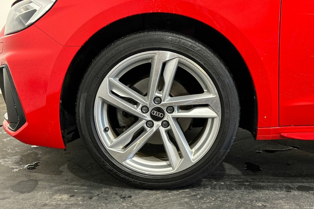 Audi A1 S Line 35 Tfsi 150 Ps S Tronic SO72VDM Red #5