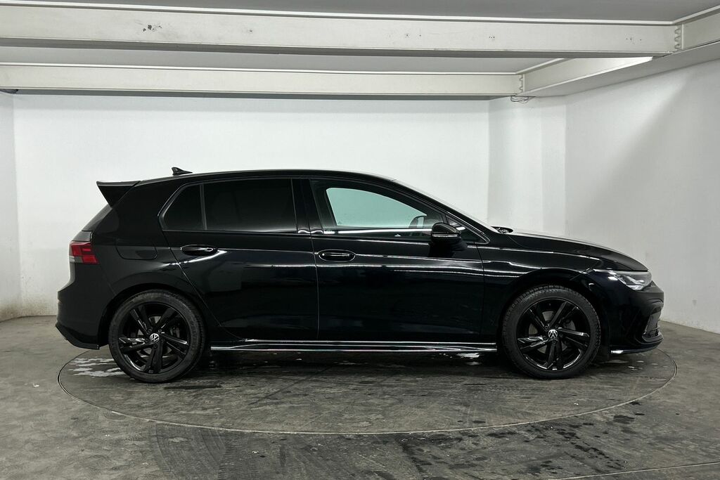 Volkswagen Golf 1.5 Tsi 150 R-line YE22AUL Black #4