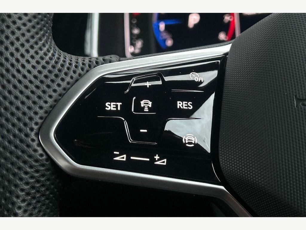 Volkswagen T-Roc 1.5 Tsi R-line Dsg MW72GBO Black #4