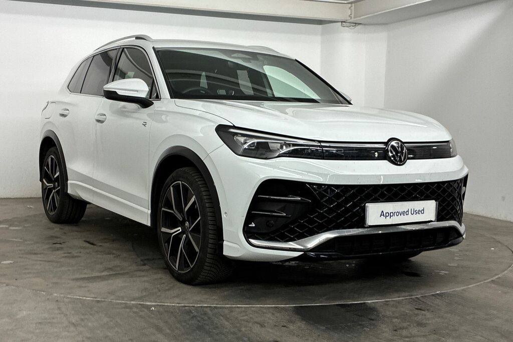 Volkswagen Tiguan 1.5 Etsi 150 R-line Dsg White