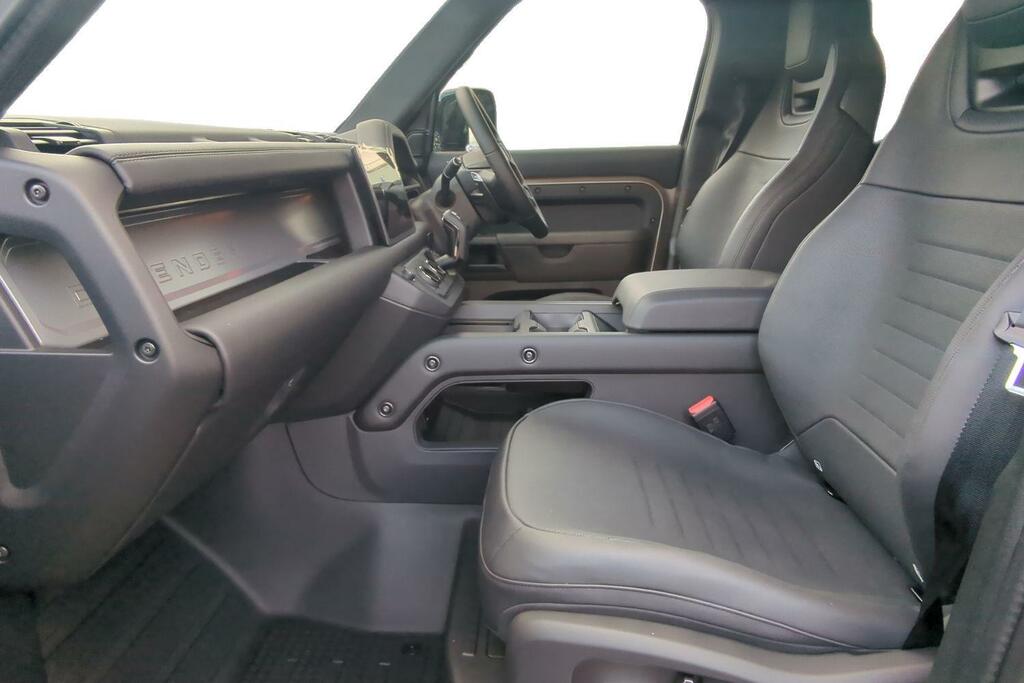 Land Rover Defender 110 P635 Octa SY26EWC  #3