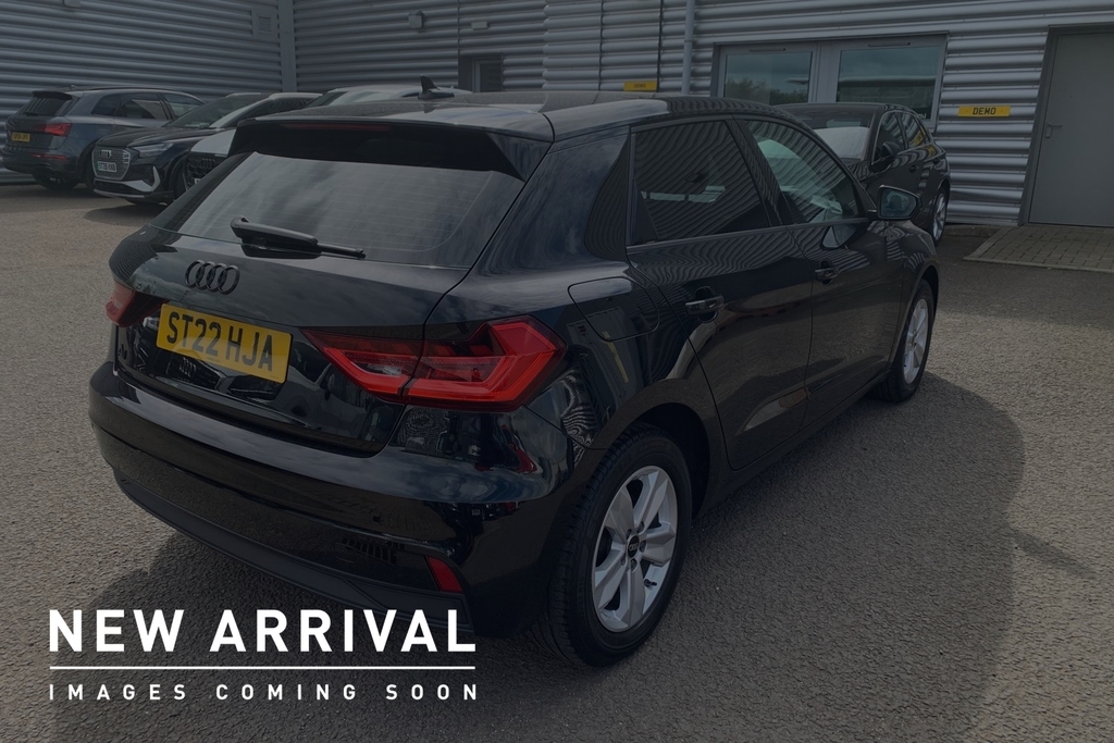 Audi A1 Technik 25 Tfsi 95 Ps 5-Speed ST22HJA Black #3
