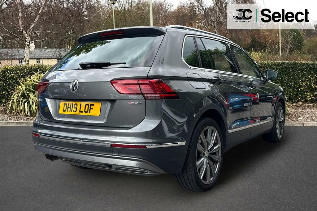 Volkswagen Tiguan 2.0 Tdi Sel Suv Dsg 4Motion Euro 6 Ss DH19LOF Grey #2