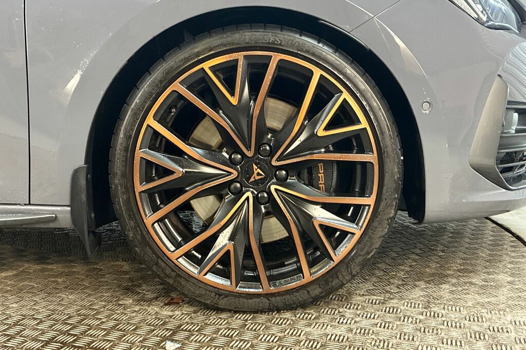 Cupra Leon 2.0 Tsi 300 Vz3 Design Edition Dsg Grey #5