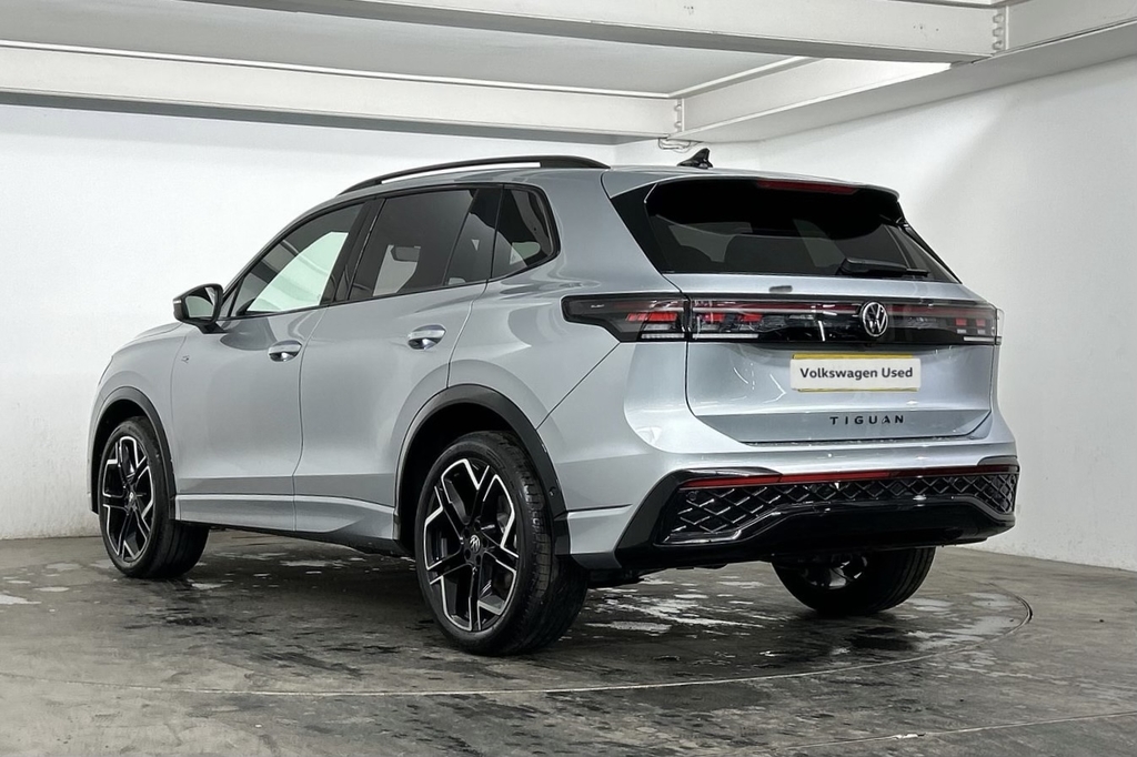 Volkswagen Tiguan 1.5 Etsi 150 R-line Dsg SV26ZWX Silver #3