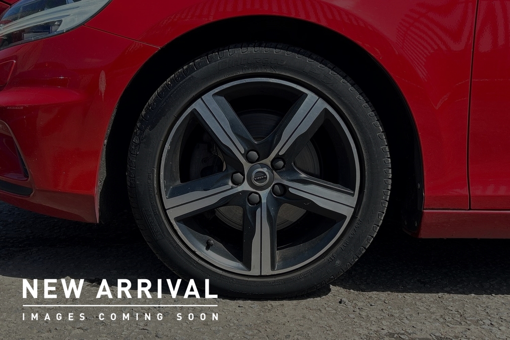 Volvo V40 2.0 T2 R-design Hatchback Euro 6 Red #5