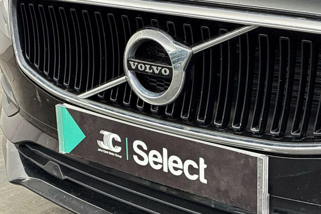 Volvo V90 2.0 T4 Momentum Plus Estate Euro 6 Black #2